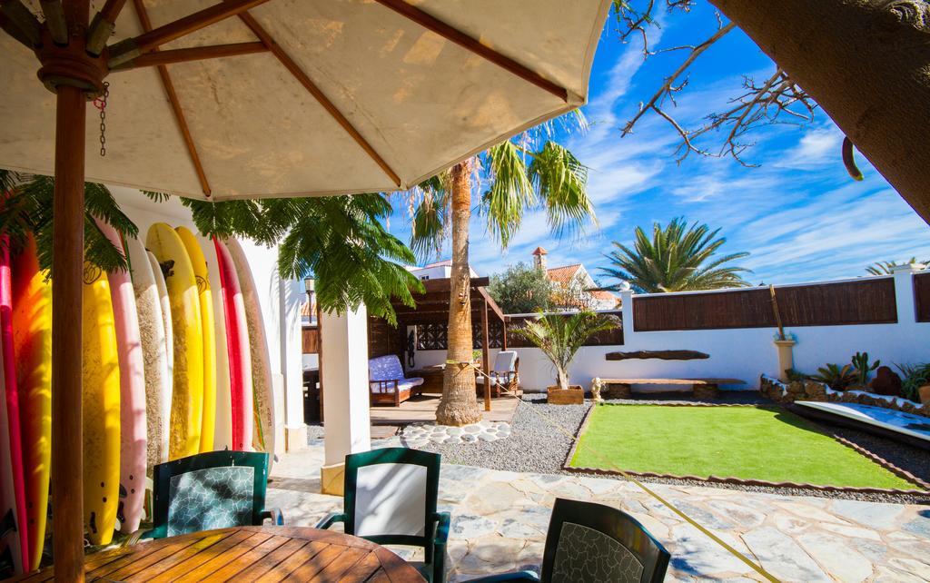 Surfhouse Hotel คอร์ราเลโฮ ภายนอก รูปภาพ
