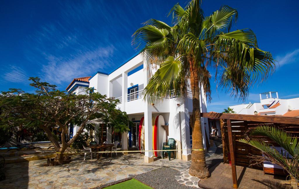 Surfhouse Hotel คอร์ราเลโฮ ภายนอก รูปภาพ